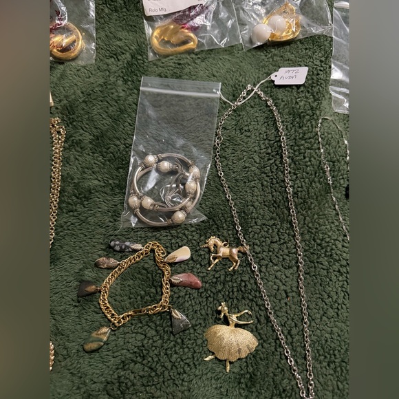 Jewelry lot (many vintage pieces) - Picture 9 of 9